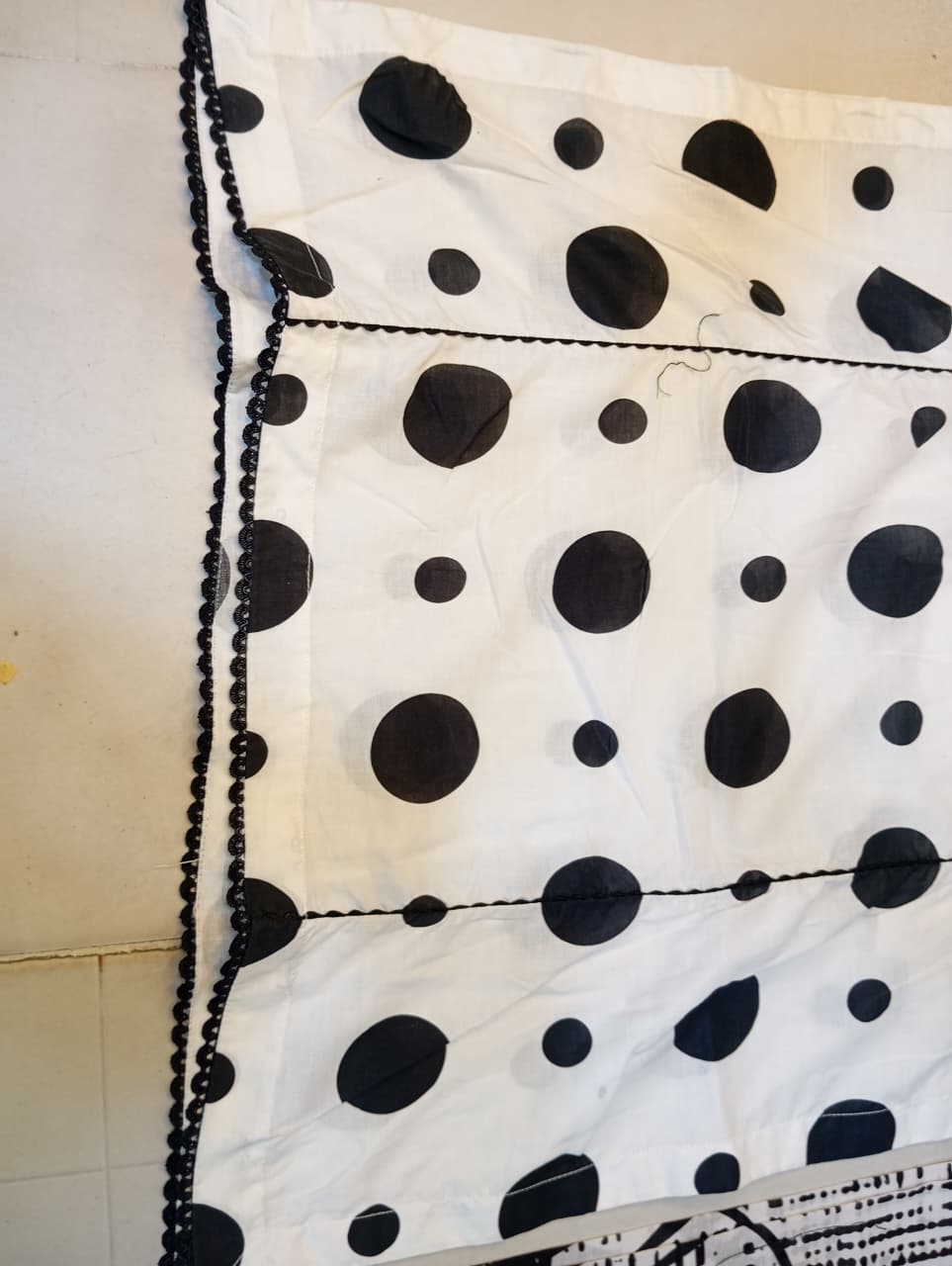 monochromatic scheme: - Image 2